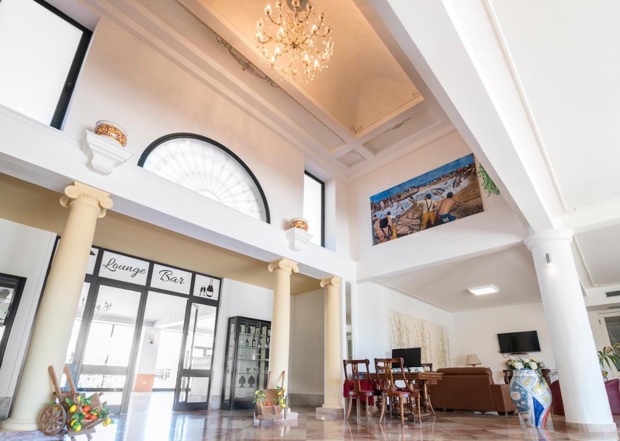 Delfino Beach Hotel Marsala Bagian luar foto