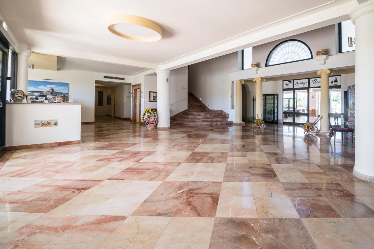 Delfino Beach Hotel Marsala Bagian luar foto