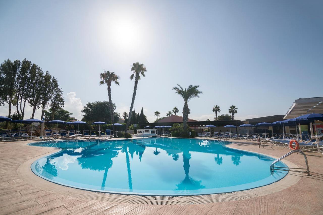 Delfino Beach Hotel Marsala Bagian luar foto