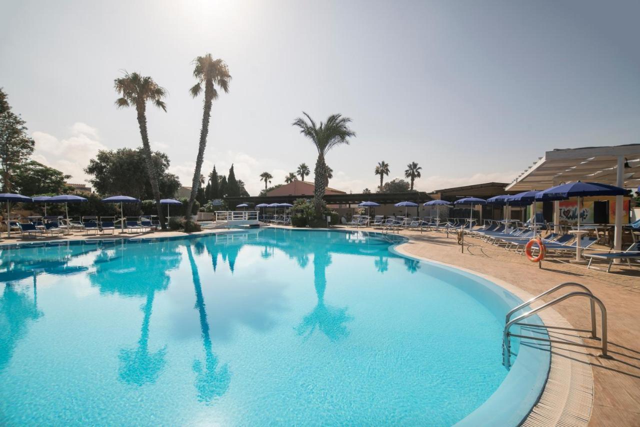 Delfino Beach Hotel Marsala Bagian luar foto